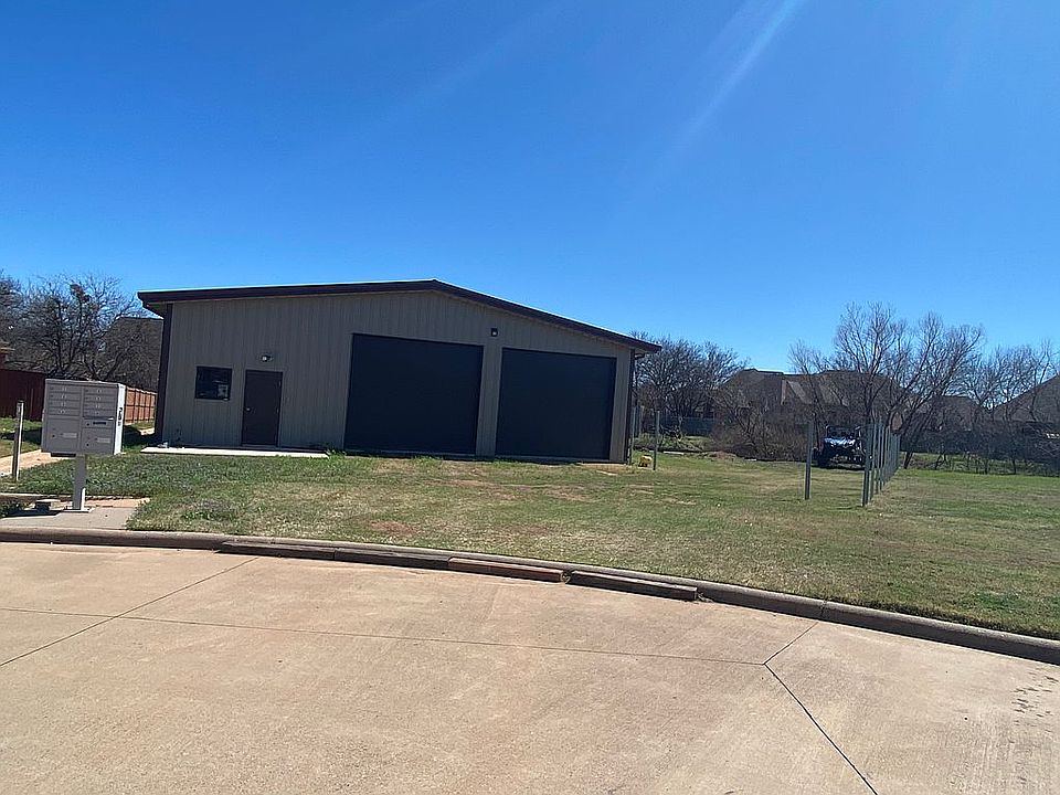 2nd image of 3 Shadow Ridge Ct