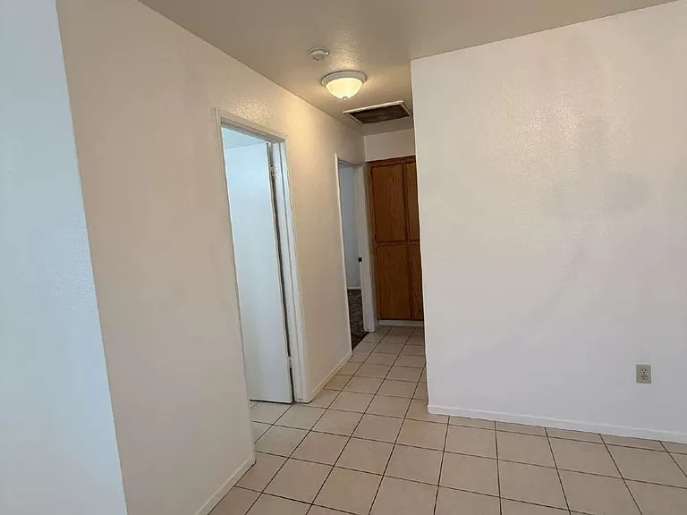 283 Nickel St — Photo 6