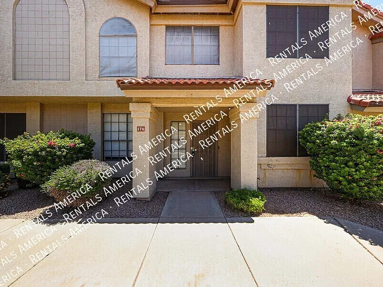 3921 W Ivanhoe St #176 — Photo 3