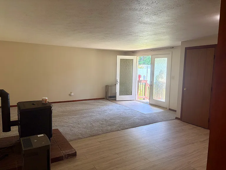 3 Irene St — Photo 5
