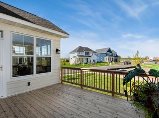 16291 Dutch Barn Dr, Lakeville, MN 55044