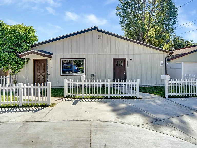 7134 Yarmouth Ave — Photo 10