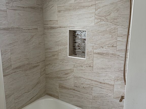 5th image of 1712 N 35th Ave APT 1