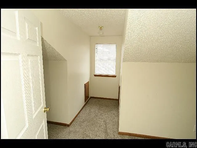 208 S Linden St #A — Photo 13