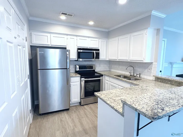 258 Waters Edge Ln #258 — Photo 8