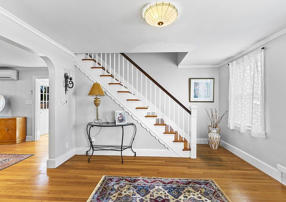 173 London Ave, Pawtucket, RI 02861 Zillow