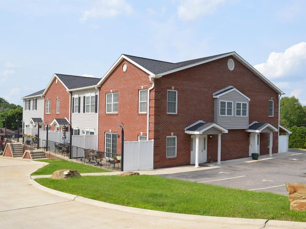 223 Herbst Rd APT 2