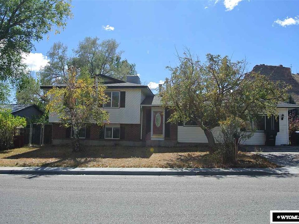 1st image of 345 River View Dr