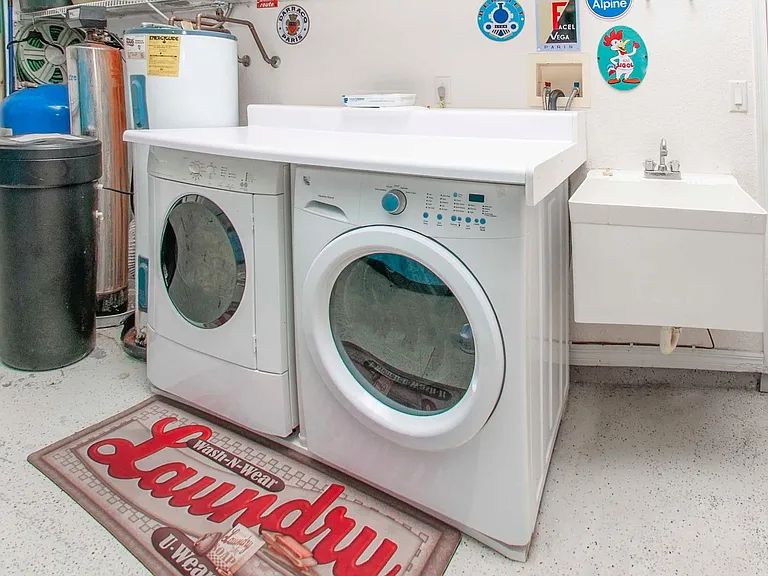 Laundry Room Cabinet