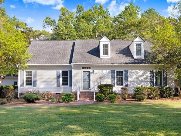20 Wallace Ln, Lillington, NC 27546