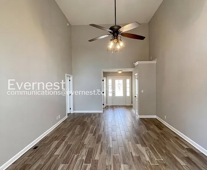 3655 Fox Tail Dr — Photo 8