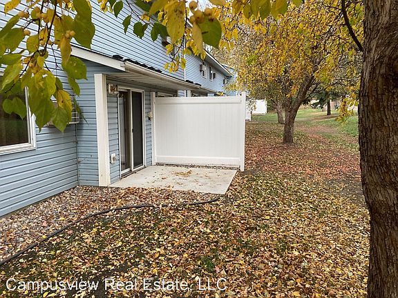 2nd image of 1819 Industrial St #11