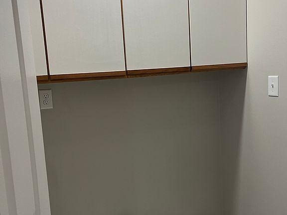 3rd image of 193 W Mill St #193