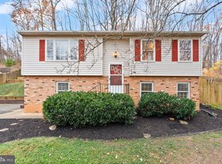 6738 Kelly Rd, Warrenton, VA 20187