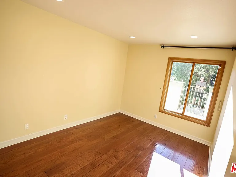 17097 Palisades Cir — Photo 20
