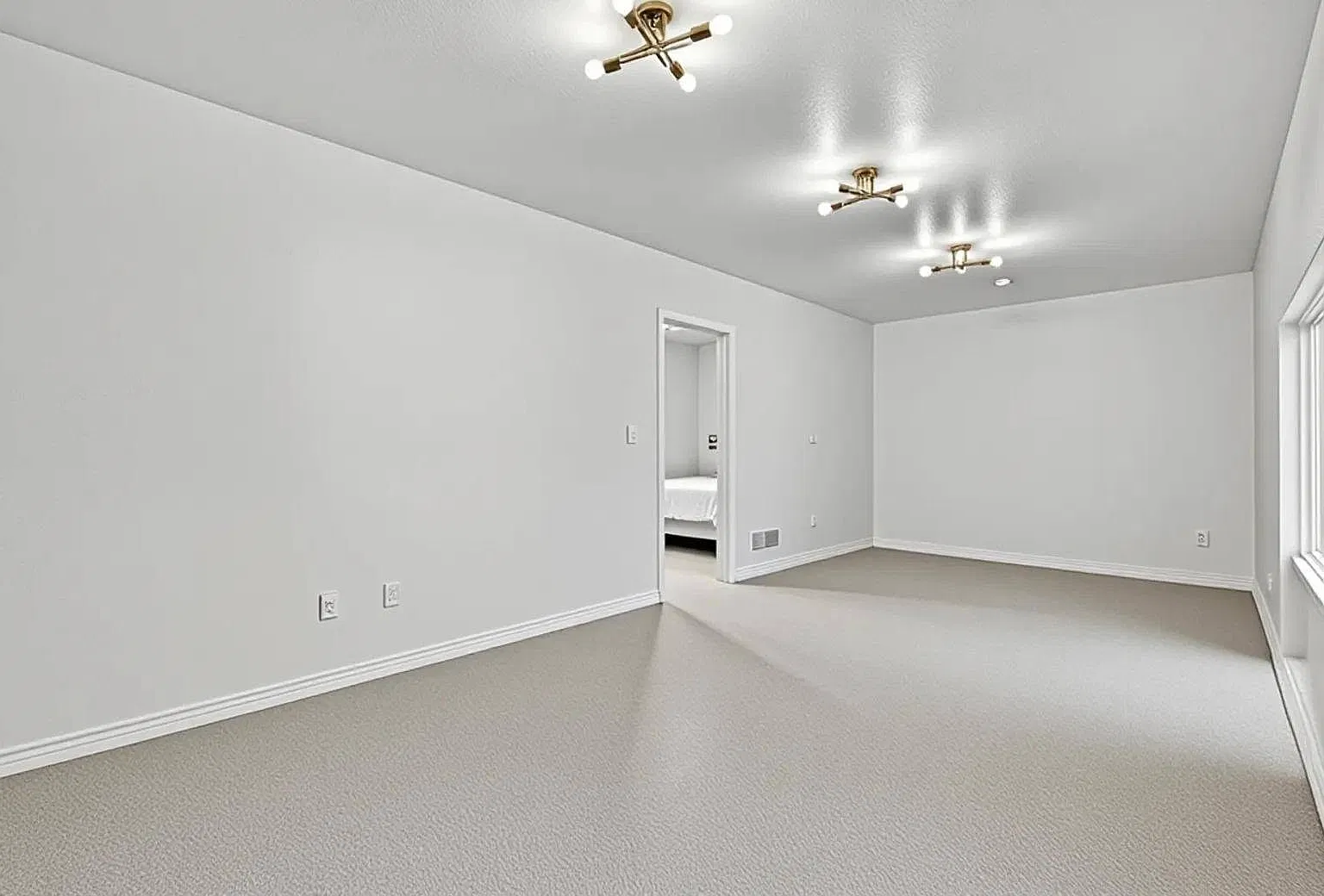 5 bed, $1,750 — Photo 1
