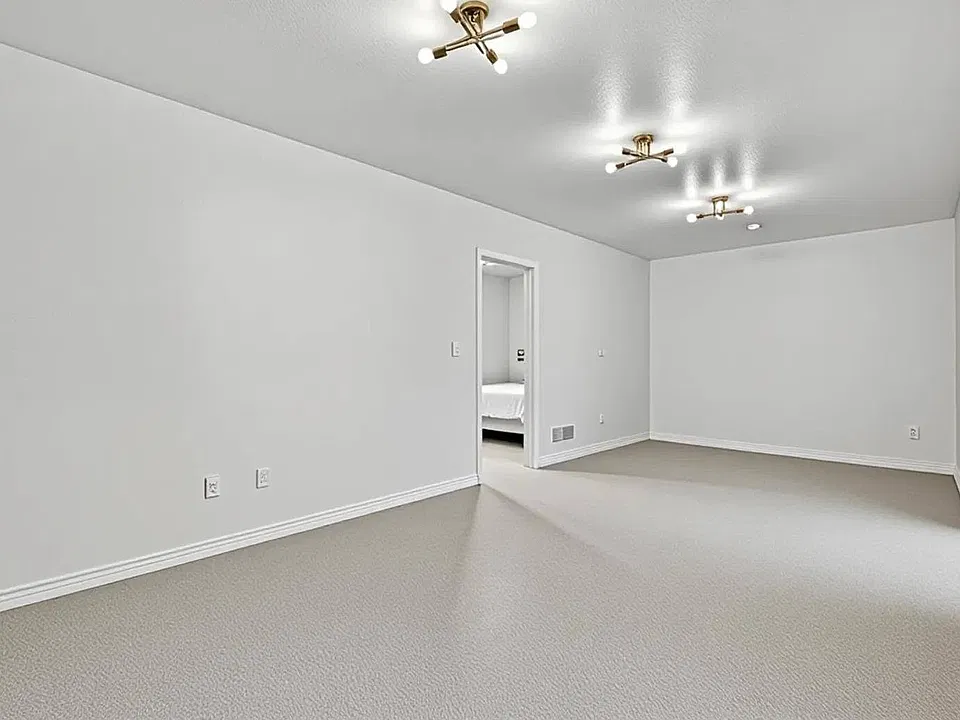 31 Paradise Loop