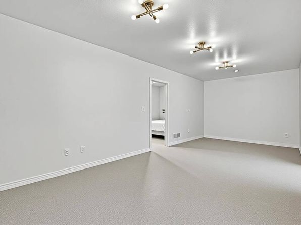 31 Paradise Loop