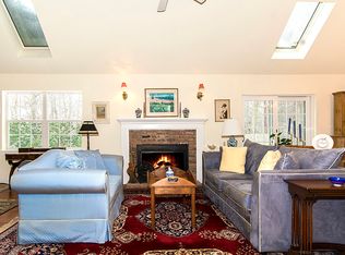 12 Island View Dr W, Sag Harbor, NY 11963