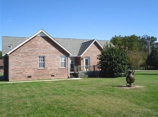 386 Courtnea Ln, Manchester, TN 37355