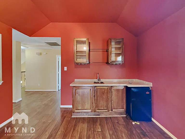 102 Elm Fork Dr — Photo 17