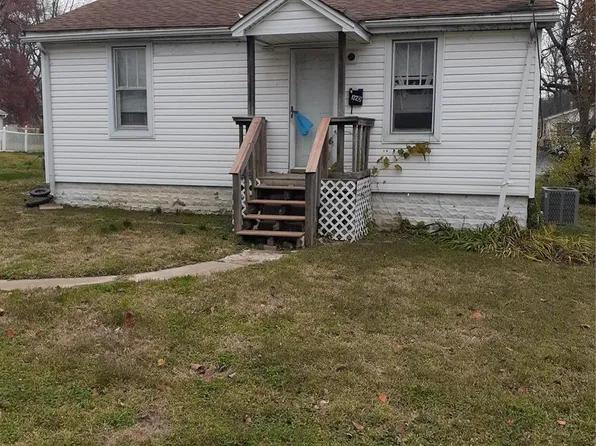 1220 Olive St, Collinsville, IL 62234