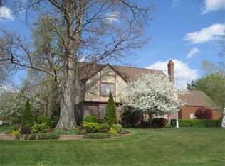 42 Cochichewick Dr, North Andover, MA 01845