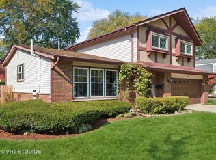 618 N Rohlwing Rd, Palatine, IL 60074
