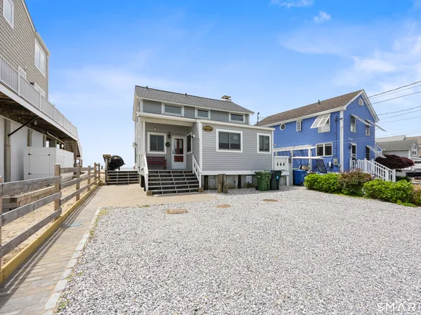 33 Beach Rd W, Old Saybrook, CT 06475