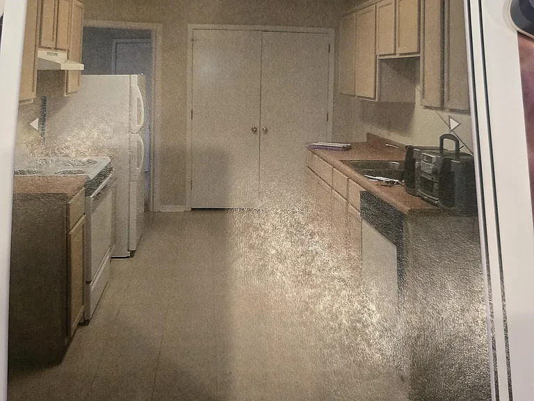 2900 James Rd — Photo 2