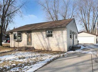 319 Lima St, New London, WI 54961