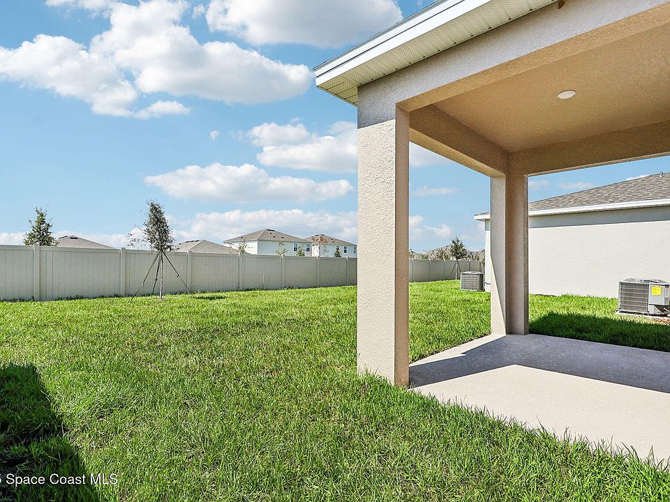 2nd image of 723 Rockaway Ln