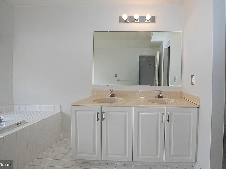 757 Whitetail Cir — Photo 18