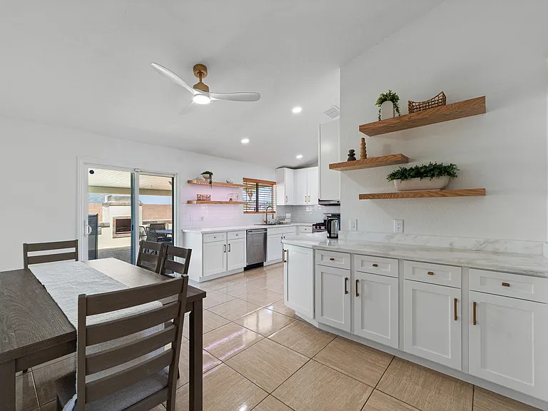 329 Wintercress Dr — Photo 16