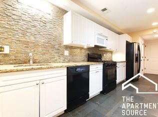 1352 N La Salle Dr #G, Chicago, IL 60610