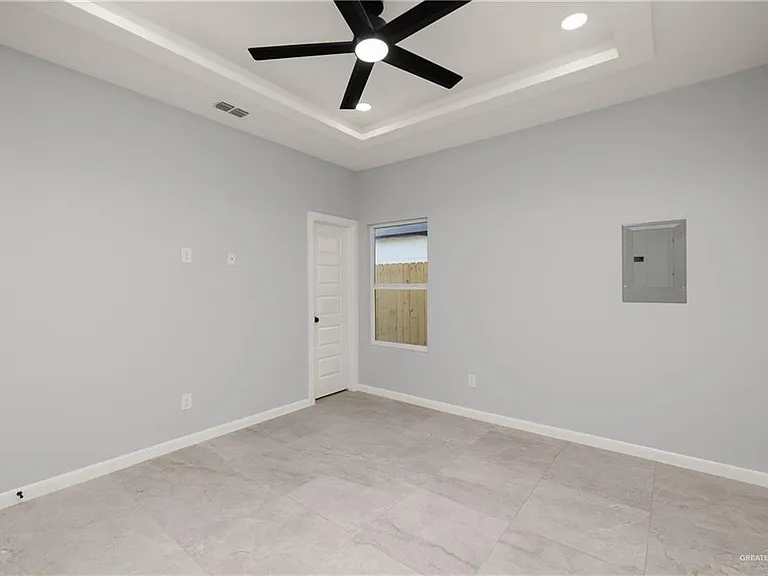 2608 W Bliss St #3 — Photo 7
