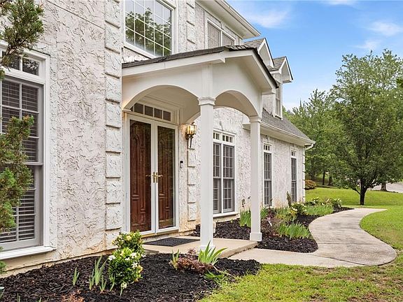 3rd image of 1841 Lake Cove Dr SW