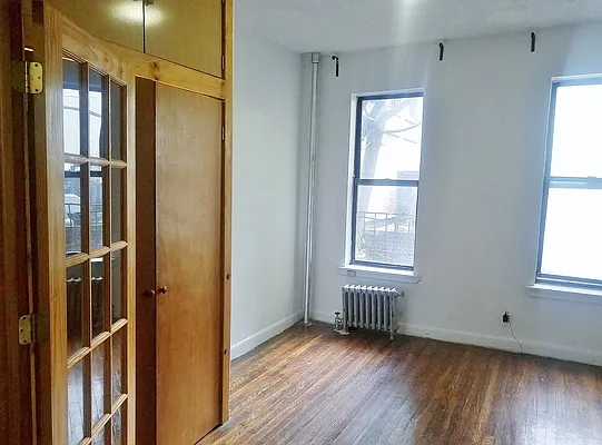 Rented by Julianna Realty Corp | media 19