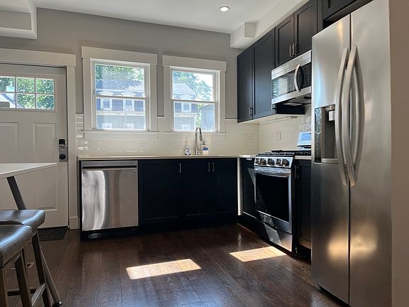 5th image of 8 Chestnut Ave APT 1
