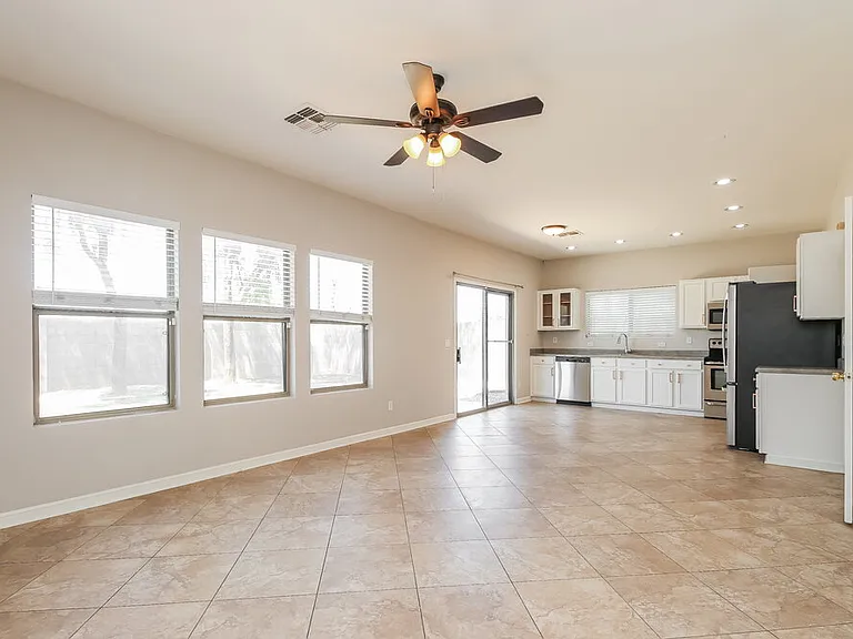 11552 E Flower Cir — Photo 5
