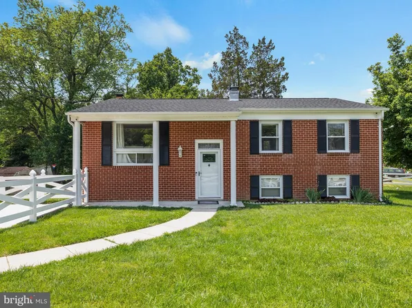 9601 Small Dr, Clinton, MD 20735