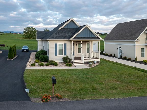 4th image of 40 Florence Sarah Ln