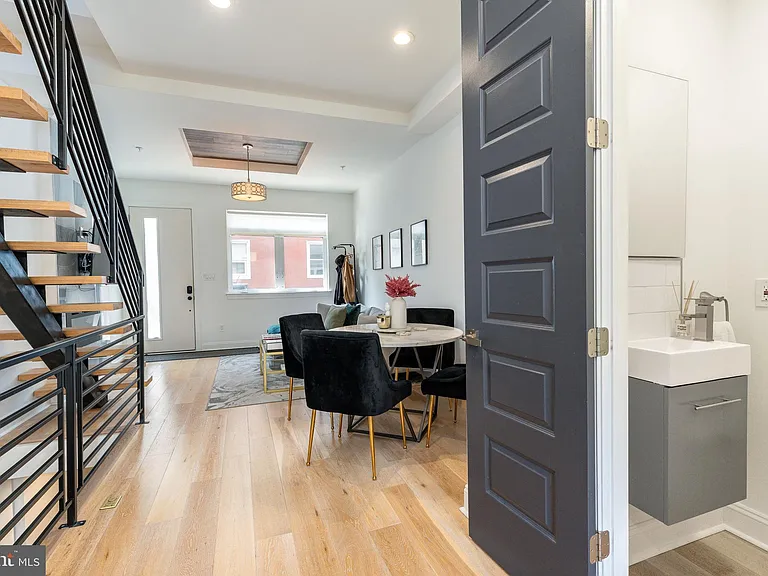 2147 Cross St — Photo 5