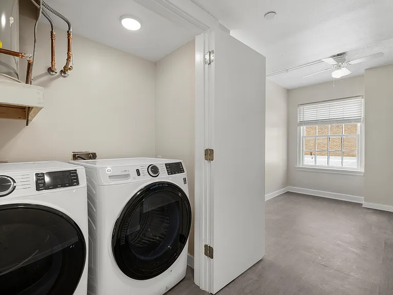 4 N 4th St #1204 — Photo 5