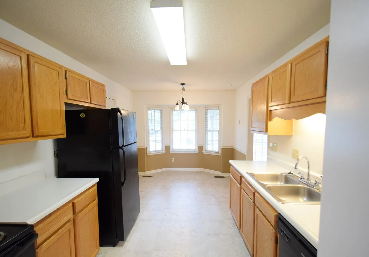 3 bed, 2.0 bath, 1302 sqft, $1,475 — Photo 4