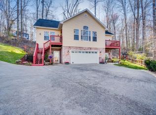 152 Madelyn St, Gray, TN 37615