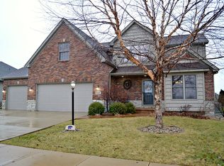 7102 N White Fir Dr, Edwards, IL 61528