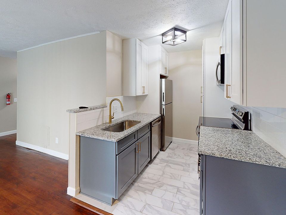 Fully Renovated Kitchen