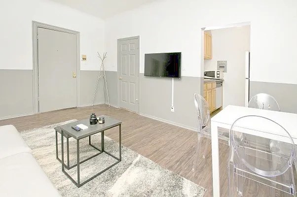 Rented by Carini Group | media 4