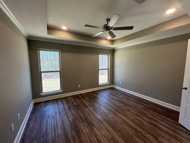 541 Silver Hl — Photo 16